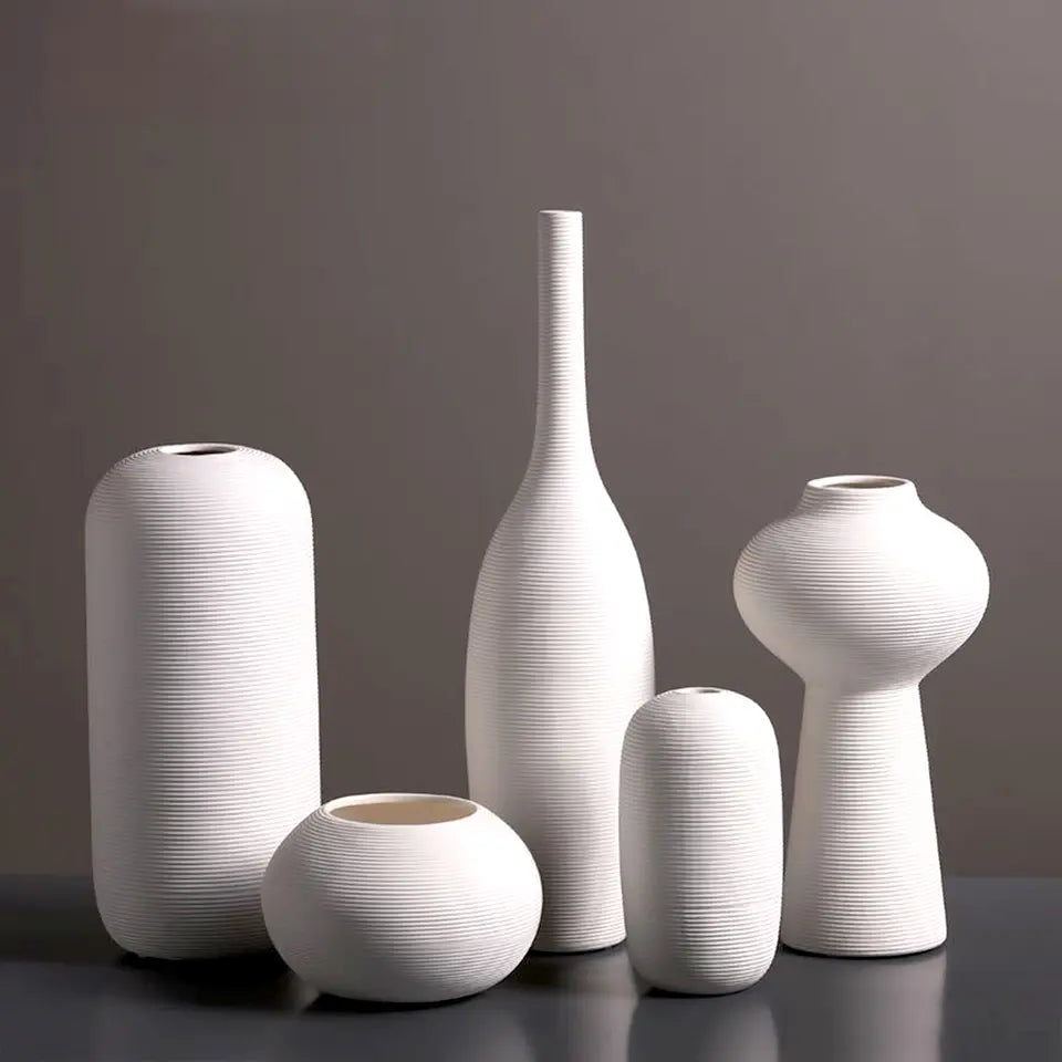Minimalist Ceramic Vase Set (Set of 3)
