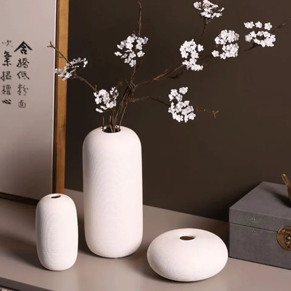 Minimalist Ceramic Vase Set (Set of 3)